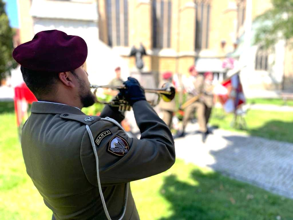 WITAJ MAJOWA JUTRZENKO