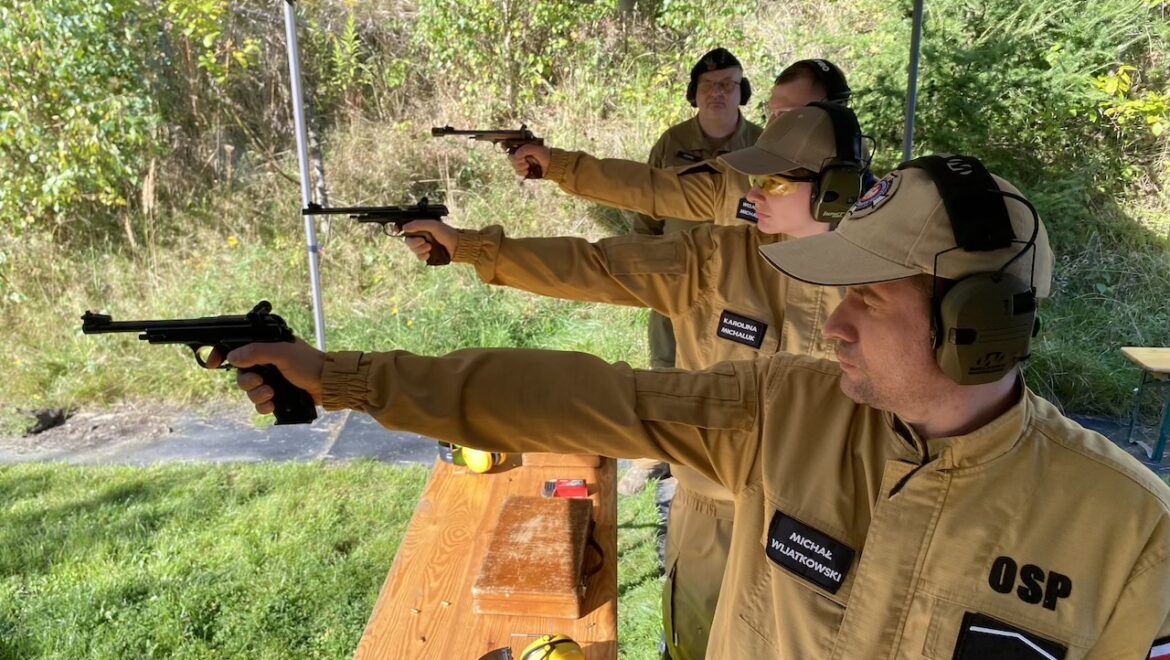 Strażacy dali ognia